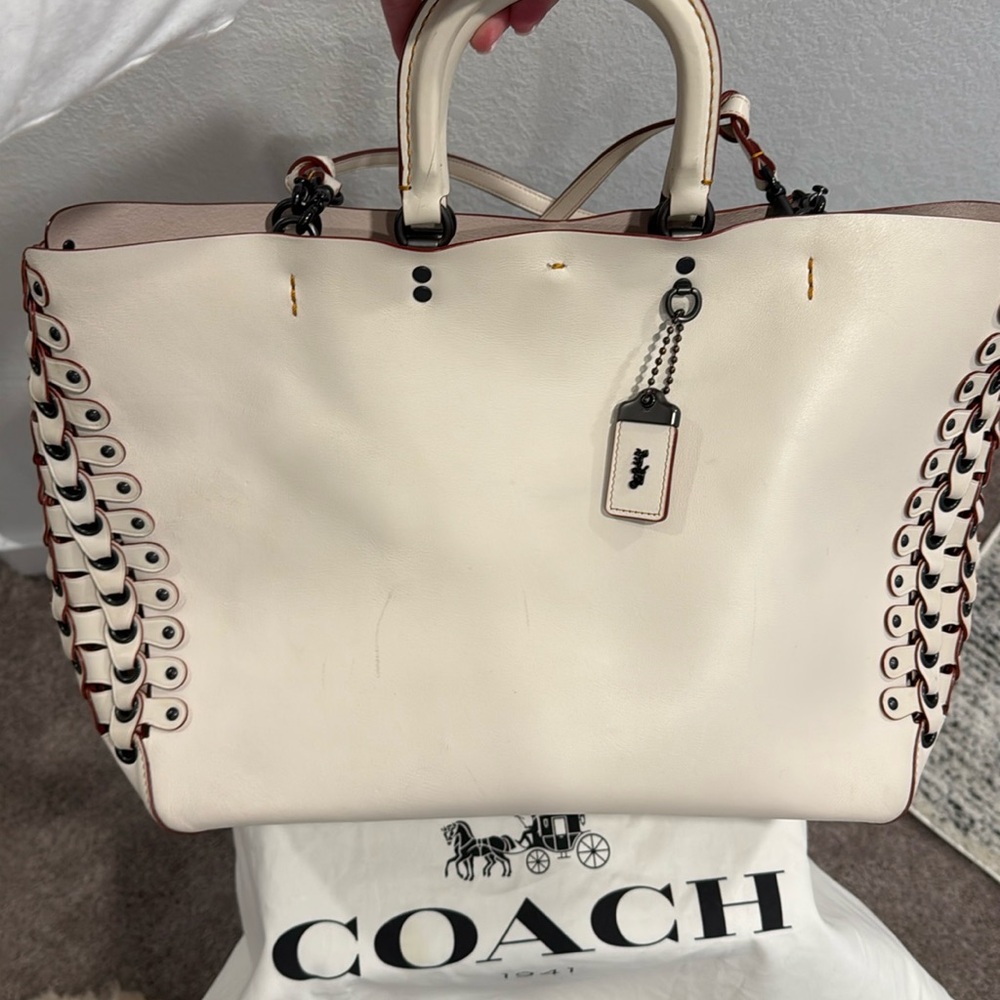 AUTHENTIC Coach Leather Tote